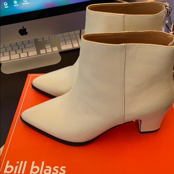 Bill Blass Payton White Goat Leather Bootie - Picture 3 of 7